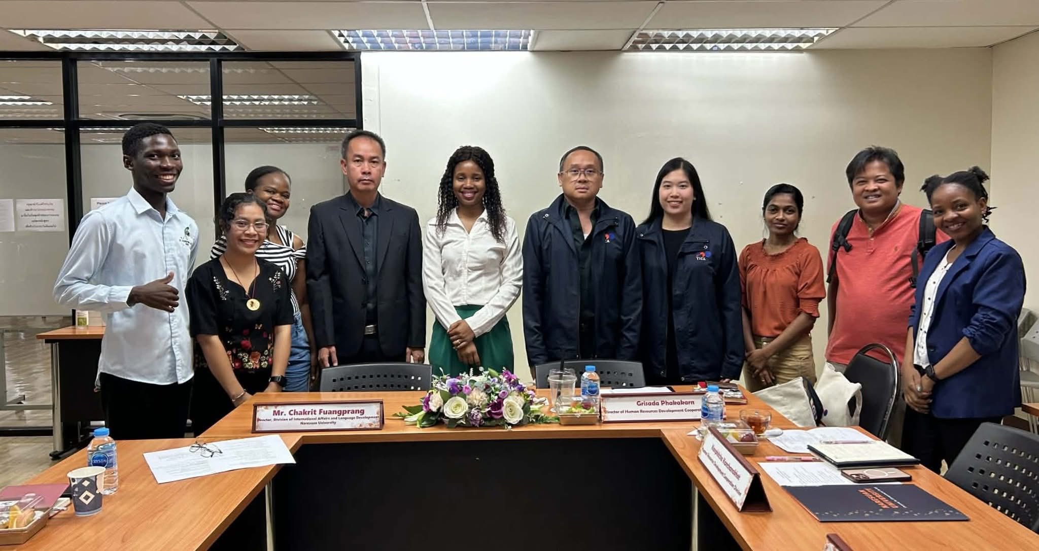 มหาวิทยาลัยนเรศวร ให้การต้อนรับ ผู้อำนวยการกองความร่วมมือด้านทุน กรมความร่วมมือระหว่างประเทศ กระทรวงการต่างประเทศ พร้อมด้วย นางสาวกานต์พิชชา กาญจนะคช เจ้าหน้าที่โครงการ TIPP